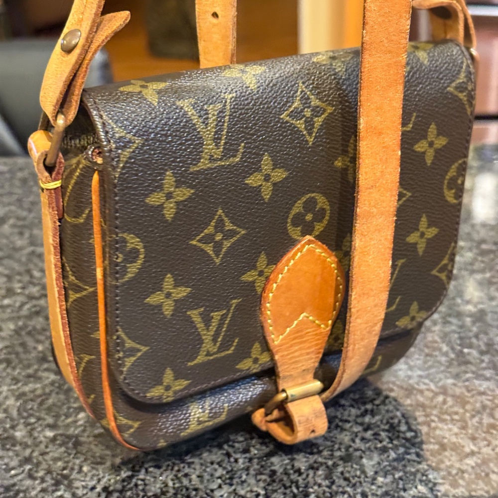 Louis vuitton - Picture 2 of 14